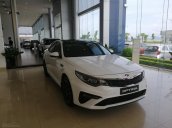 Bán ô tô Kia Optima GT line đời 2019, màu trắng