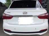 Bán Hyundai Grand i10 2017, màu trắng xe gia đình