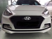 Bán Hyundai Grand i10 2017, màu trắng xe gia đình