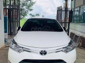 Bán xe Toyota Vios 1.5E 2017, màu trắng số sàn giá cạnh tranh