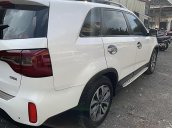 Bán Kia Sorento 2016, màu trắng chính chủ, giá 775tr