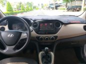 Cần bán xe Hyundai Grand i10 MT năm sản xuất 2015, màu bạc, máy móc êm