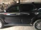 Bán xe Toyota Fortuner sản xuất 2013, màu đen, xe ít dùng bảo dưỡng đầy đủ còn rất đẹp