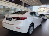 Bán Mazda 3 1.5L SD 2019, màu trắng, động cơ Skyactiv mạnh mẽ và tiết kiệm nhiên liệu