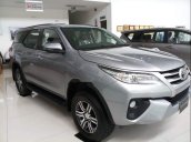 Bán Toyota Fortuner đời 2019, màu bạc