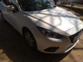 Cần bán gấp Mazda 3 HB đời 2016, màu trắng, đăng ký lần đầu 2016
