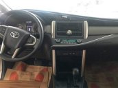 Cần bán xe Toyota Innova 2.0E năm sản xuất 2019, màu trắng, giá 771tr