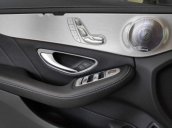 Mercedes-Benz Bình Dương bán Mercedes C300 AMG đời 2018, màu nâu, nhập khẩu