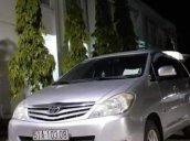 Bán Toyota Innova MT đời 2011, màu bạc, không ngập nước