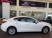 Bán Mazda 3 1.5L SD 2019, màu trắng, động cơ Skyactiv mạnh mẽ và tiết kiệm nhiên liệu