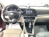 Bán Hyundai Elantra 1.6 MT đời 2019, màu trắng