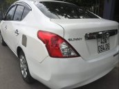 Cần bán Nissan Sunny đời 2013, màu trắng, xe giữ gìn kỹ