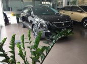 Bán xe Peugeot 5008 đời 2019, màu đen