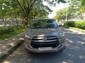 Bán ô tô Toyota Innova 2.0E 2018, màu ghi, xe gia đình cần bán lại giá 710 triệu