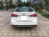 Bán xe Kia Cerato Signature 2.0 AT 2017, màu trắng chính chủ