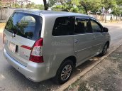 Cần bán xe Toyota Innova 2.0E đời 2015, màu bạc chính chủ