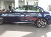 Bán Mercedes C200 mới 2019, ngân hàng hỗ trợ 80%, nhiều ưu đãi