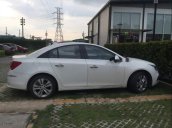 Bán ô tô Chevrolet Cruze LTZ năm 2015, màu trắng xe gia đình