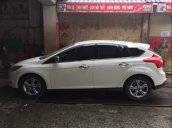 Bán xe Ford Focus đời 2015, màu trắng