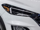 Bán xe Hyundai Tucson 2019, màu trắng, mới hoàn toàn