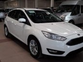 Bán xe Ford Focus đời 2019, màu trắng. Ưu đãi hấp dẫn