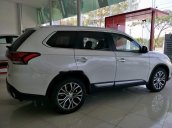 Bán xe 7 chỗ Mitsubishi Outlander công nghệ của Nhật Bản