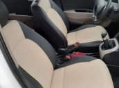 Bán Hyundai Grand i10 năm 2017, màu trắng, chính chủ