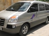 Bán gấp Hyundai Starex đời 2006, màu bạc, nhập khẩu