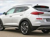 Cần bán Hyundai Tucson đời 2019, màu trắng giá cạnh tranh