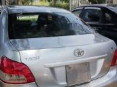 Cần bán Toyota Vios E sản xuất năm 2010, màu bạc số sàn