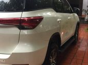 Bán Toyota Fortuner đời 2017, màu trắng, nhập khẩu nguyên chiếc số sàn