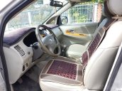 Cần bán xe Toyota Innova 2011, số sàn, màu bạc