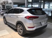 Bán Hyundai Tucson 2.0AT bản đặc biệt màu bạc, số tự động, sản xuất cuối 2017, biển Sài Gòn 1 chủ