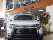 Cần bán xe Mitsubishi Outlander năm 2019, màu trắng, 808 triệu