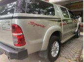 Bán xe Toyota Hilux đời 2015, số sàn, máy dầu