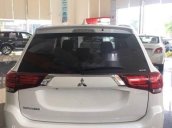 Cần bán xe Mitsubishi Outlander năm 2019, màu trắng, 808 triệu