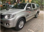 Bán xe Toyota Hilux đời 2015, số sàn, máy dầu