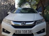 Cần bán Honda City đời 2016, màu trắng xe gia đình