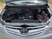 Cần bán gấp Toyota Innova G sản xuất 2009, màu bạc, giá 337tr