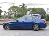 Cần bán Mercedes C300 đời 2017, màu xanh lam