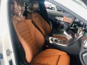 Bán Mercedes C300 AMG năm 2019, màu trắng, giá tốt