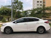 Bán xe Kia Cerato 1.6MT đời 2016, màu trắng, chính chủ