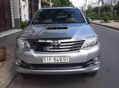 Bán xe Toyota Fortuner MT đời 2016, màu bạc, bảo trì chính hãng Toyota