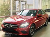 Cần bán Mercedes C200 đời 2019, màu đỏ, dòng Sedan