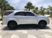 Cần bán gấp Toyota Fortuner G 2.5MT năm 2014, màu bạc chính chủ