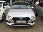 Bán Hyundai Accent sản xuất 2018, màu bạc, giá tốt