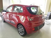 Bán Hyundai Grand i10 1.2 AT năm 2019, màu đỏ, giá 393tr