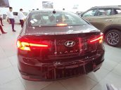 Cần bán Hyundai Elantra Sport 1.6 AT 2019, màu đen, giá chỉ 750 triệu