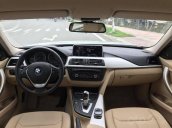 Bán BMW 3 Series 328i sản xuất năm 2013, màu trắng, nhập khẩu nguyên chiếc như mới, giá 939tr