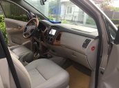 Chính chủ tôi cần bán chiếc xe Toyota Innova 2.0G 2011, số sàn, màu cát, LH 0986328400